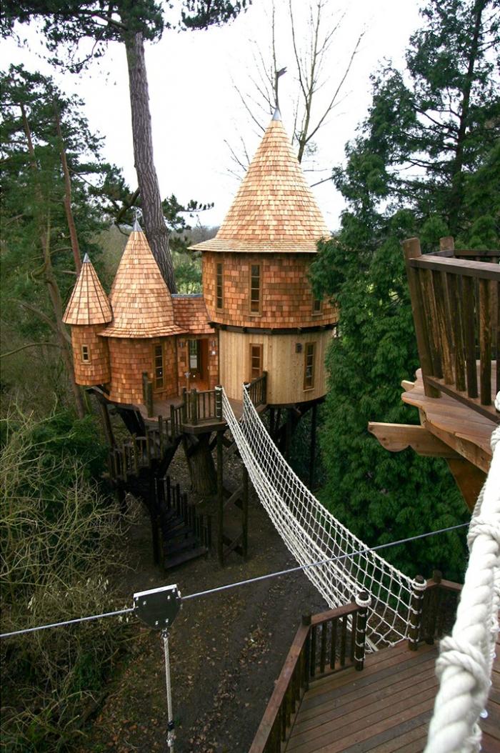 Уютные домики на дереве (11 фото) Уютные домики на дереве (11 фото)