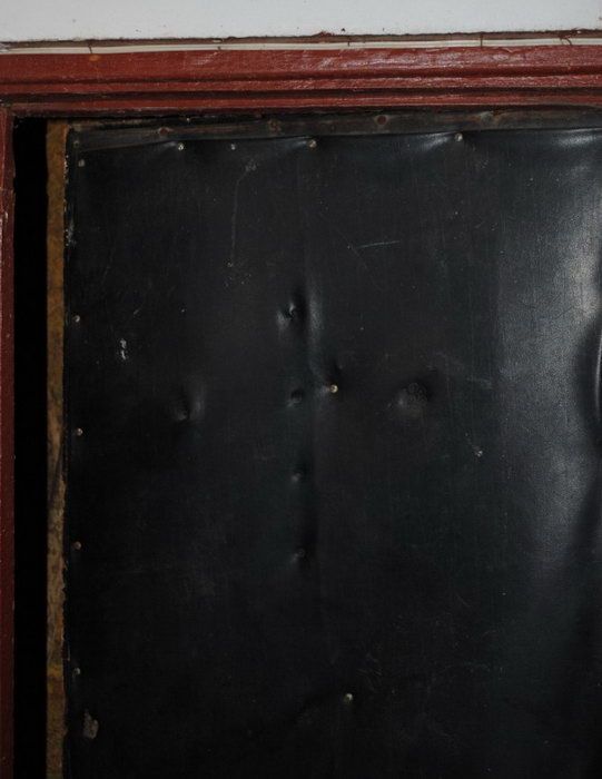 Типичная квартира одинокого алкоголика (16 фото) Типичная квартира одинокого алкоголика (16 фото)