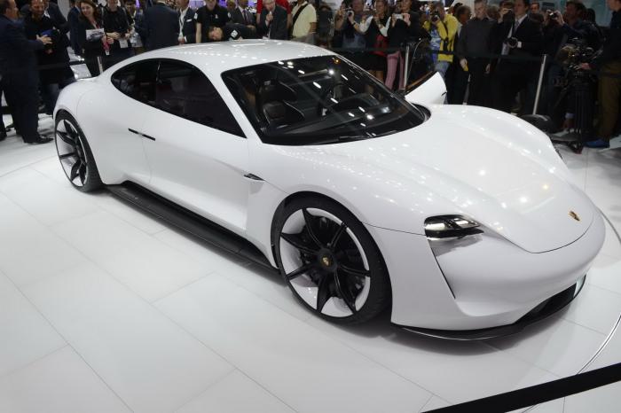   Mission E  Porsche (28 )