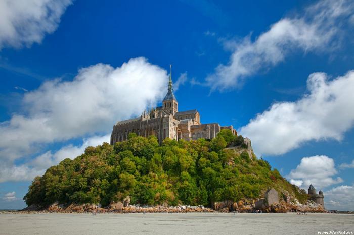 Самые маленькие населенные острова (10 фото) Самые маленькие населенные острова (10 фото)