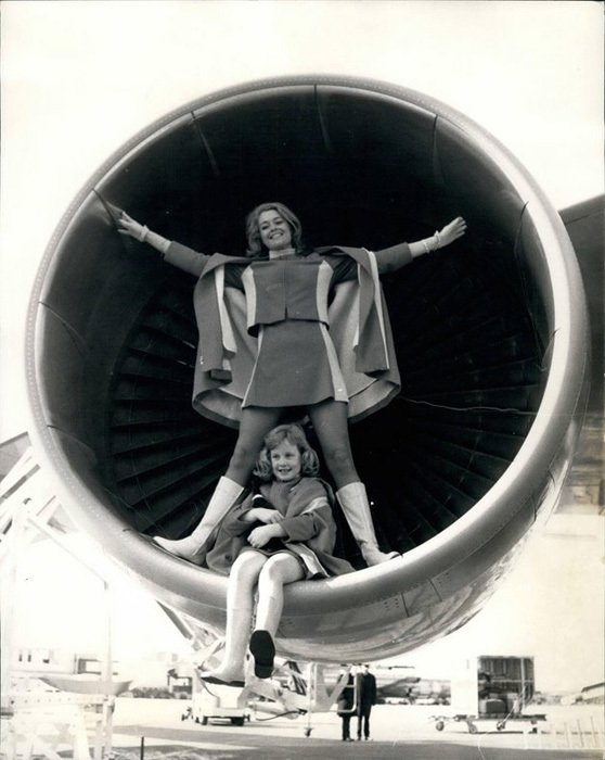     Boeing 747 (13 )