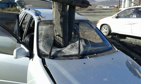 Счастливая случайность уберегла водителя (2 фото) Счастливая случайность уберегла водителя (2 фото)