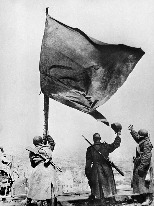 Что нужно знать о взятии Рейхстага (6 фото) Что нужно знать о взятии Рейхстага (6 фото)