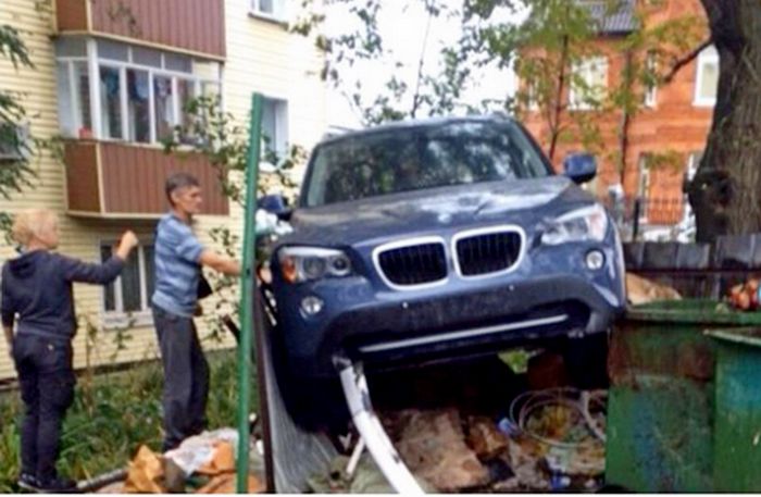    BMW    (3 )