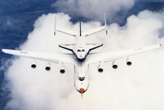 Небесный Кашалот Ан-225 Мрия (7 фото) Небесный Кашалот Ан-225 Мрия (7 фото)