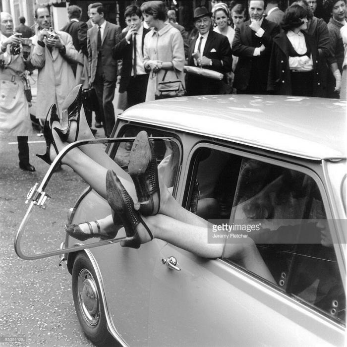   MINI 1960  (6 )