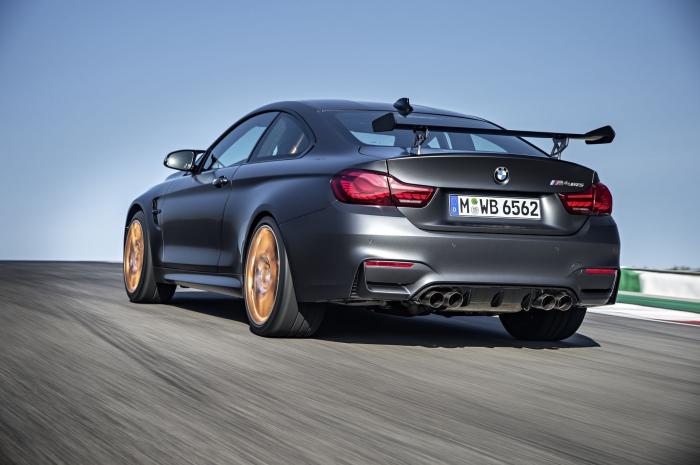 M4 GTS    BMW (36 )