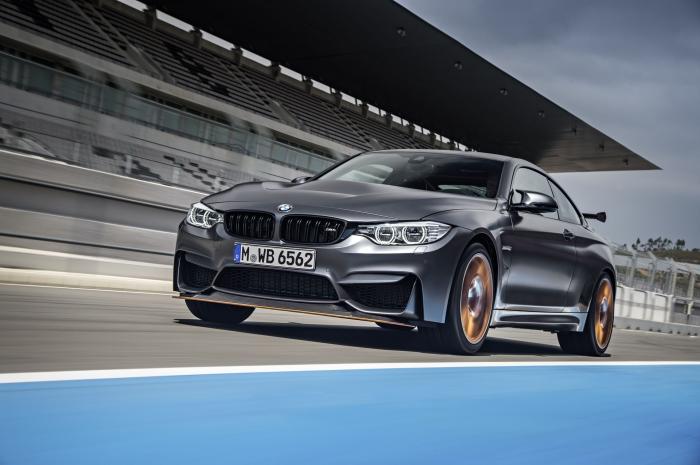 M4 GTS    BMW (36 )