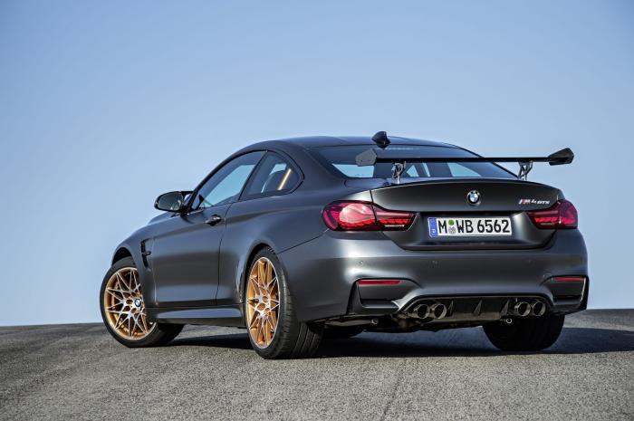 M4 GTS    BMW (36 )