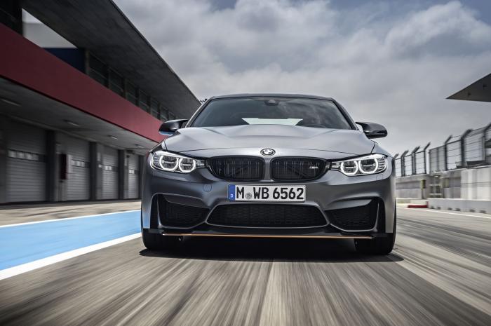 M4 GTS    BMW (36 )