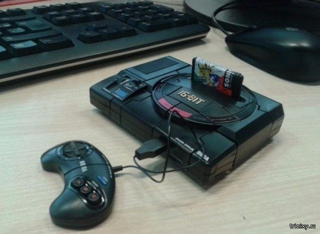 Уникальная приставка-трансформер Sega Mega Drive (9 фото) Уникальная приставка-трансформер Sega Mega Drive (9 фото)