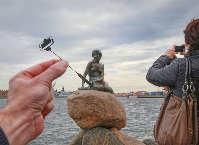 Фотопроект с превращением достопримечательностей (15 фото) Фотопроект с превращением достопримечательностей (15 фото)