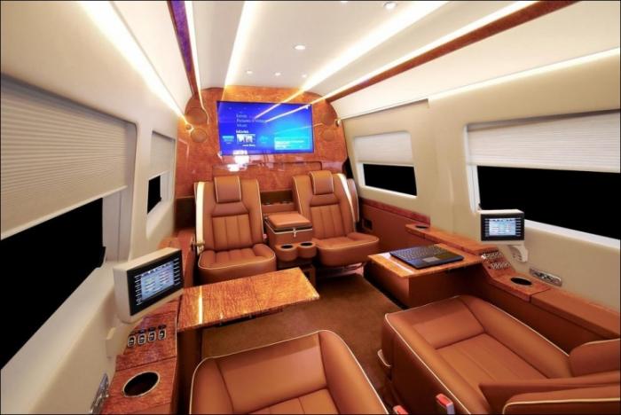 JetVan      (24 )