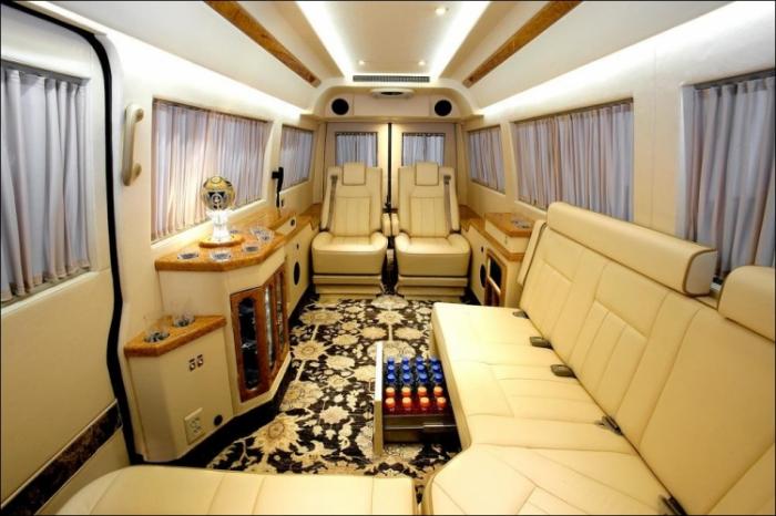 JetVan      (24 )