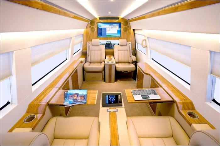 JetVan      (24 )
