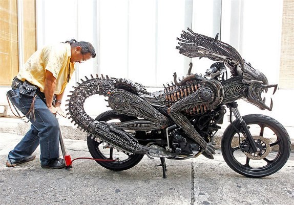 Мотоцикл-Чужой Sci-fi Bike ( 6 фото ) Мотоцикл-Чужой Sci-fi Bike ( 6 фото )