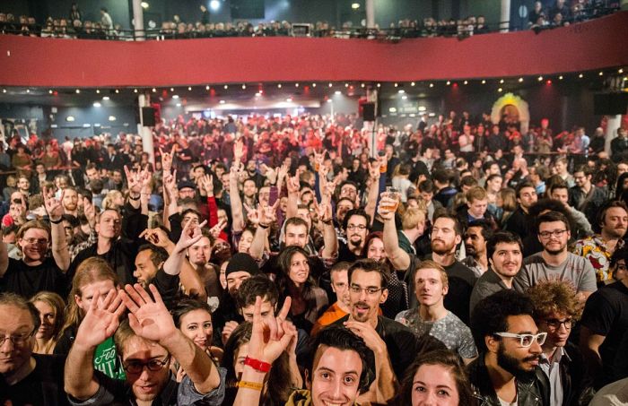 В сети появился снимок из клуба Bataclan после совершенного там теракта (5 фото) В сети появился снимок из клуба Bataclan после совершенного там теракта (5 фото)