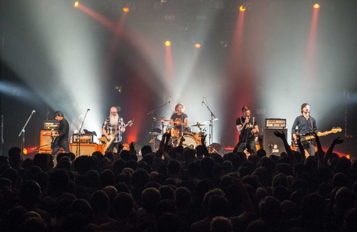 В сети появился снимок из клуба Bataclan после совершенного там теракта (5 фото) В сети появился снимок из клуба Bataclan после совершенного там теракта (5 фото)