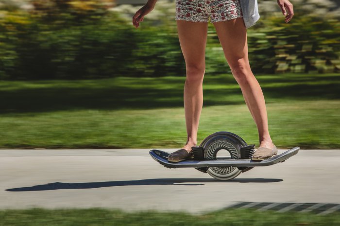 Hoverboard – персональный электрический скейтборд (5 фото) Hoverboard – персональный электрический скейтборд (5 фото)