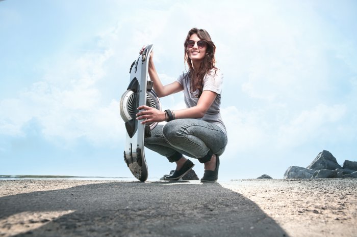 Hoverboard – персональный электрический скейтборд (5 фото) Hoverboard – персональный электрический скейтборд (5 фото)