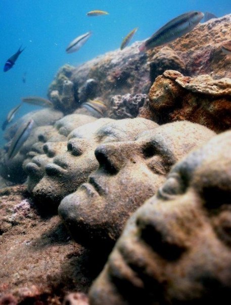    Jason de Caires Taylor (10 )