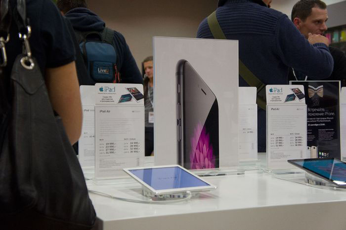 Суд обязал Apple выплатить тройную стоимость смартфона (5 фото) Суд обязал Apple выплатить тройную стоимость смартфона (5 фото)