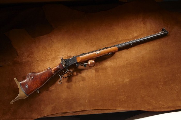      National Firearms (40 )