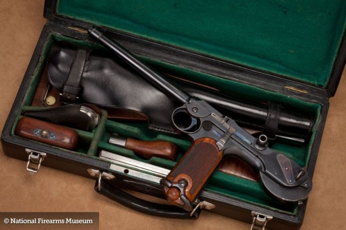      National Firearms (40 )
