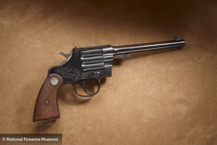      National Firearms (40 )