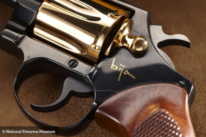      National Firearms (40 )