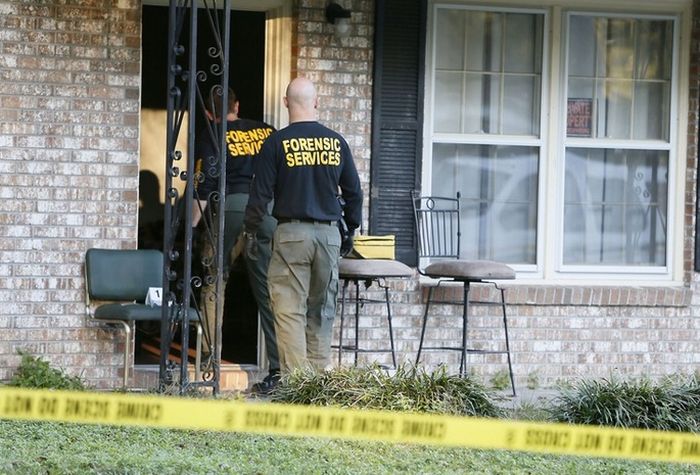 В США 13-летний подросток застрелил грабителя из маминого пистолета (4 фото) В США 13-летний подросток застрелил грабителя из маминого пистолета (4 фото)