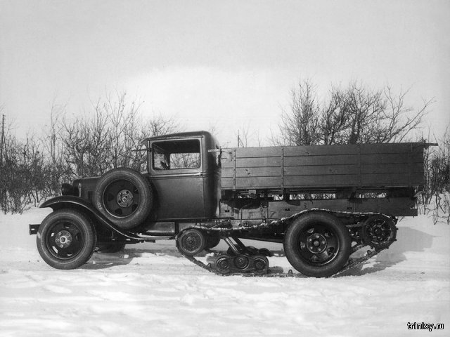 Опытный гусеничный автомобиль ГАЗ-65 "СССР" (7 фото) Опытный гусеничный автомобиль ГАЗ-65 "СССР" (7 фото)