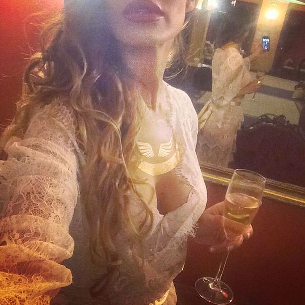 -  -   (17 )