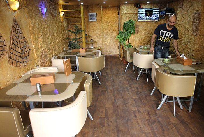 Из беженца в предприниматели (3 фото) Из беженца в предприниматели (3 фото)