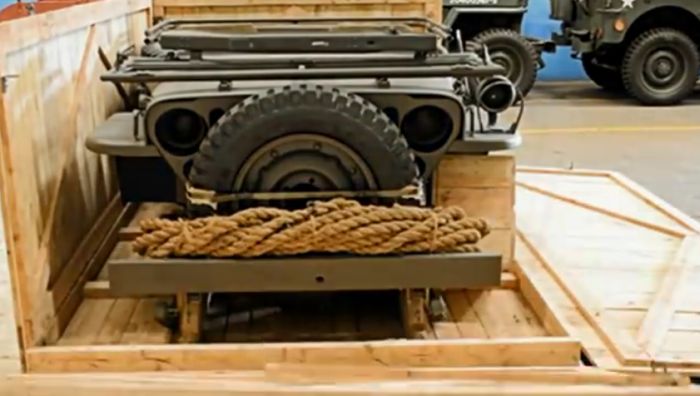 Willys MB Jeep     (12 )