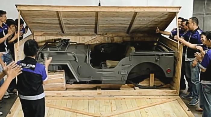 Willys MB Jeep     (12 )