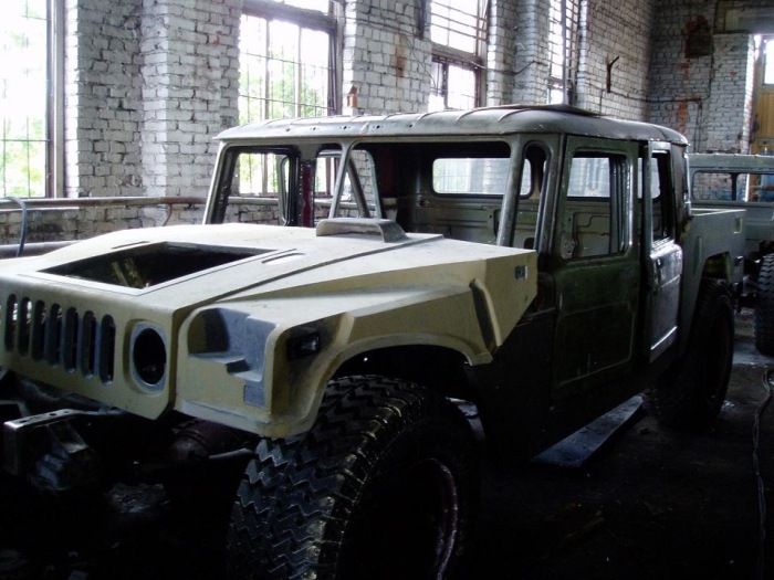   Hummer H1   -66 (10 )