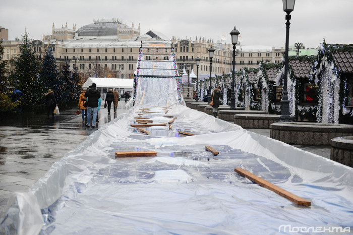 Последствия аномально теплой погоды в Москве (12 фото) Последствия аномально теплой погоды в Москве (12 фото)