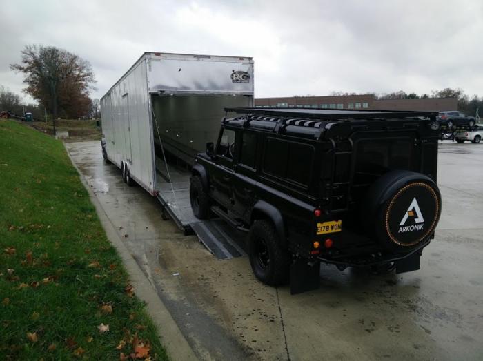 Land rover defender 1987        (6 )