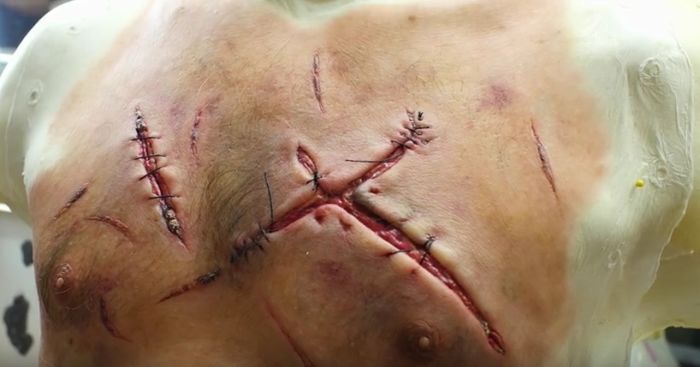 Грим Леонардо Ди Каприо для фильма «Выживший» (7 фото) Грим Леонардо Ди Каприо для фильма «Выживший» (7 фото)