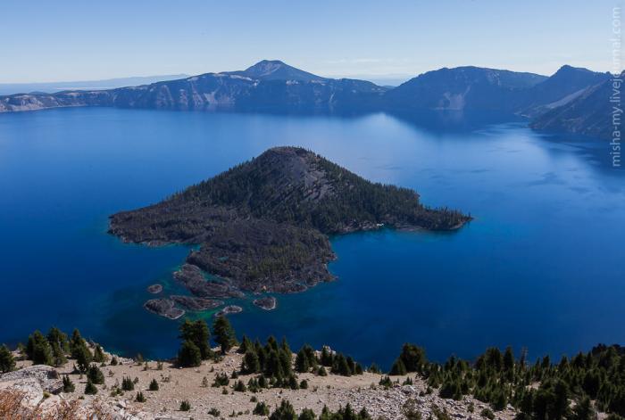   Crater Lake (25 )