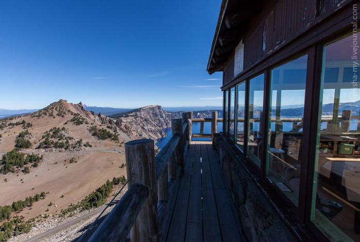   Crater Lake (25 )