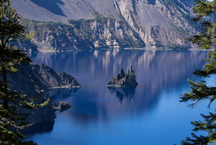   Crater Lake (25 )