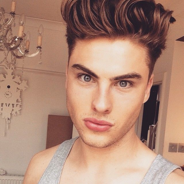     Kinde   Instagram (8 )