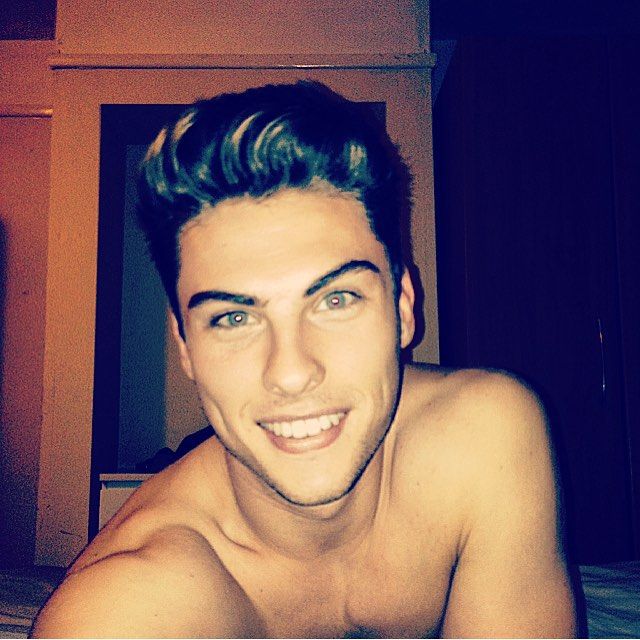     Kinde   Instagram (8 )