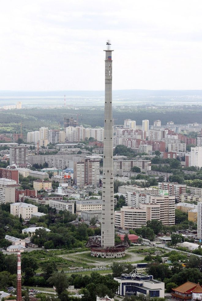 Заброшенные небоскребы и башни мира (12 фото) Заброшенные небоскребы и башни мира (12 фото)