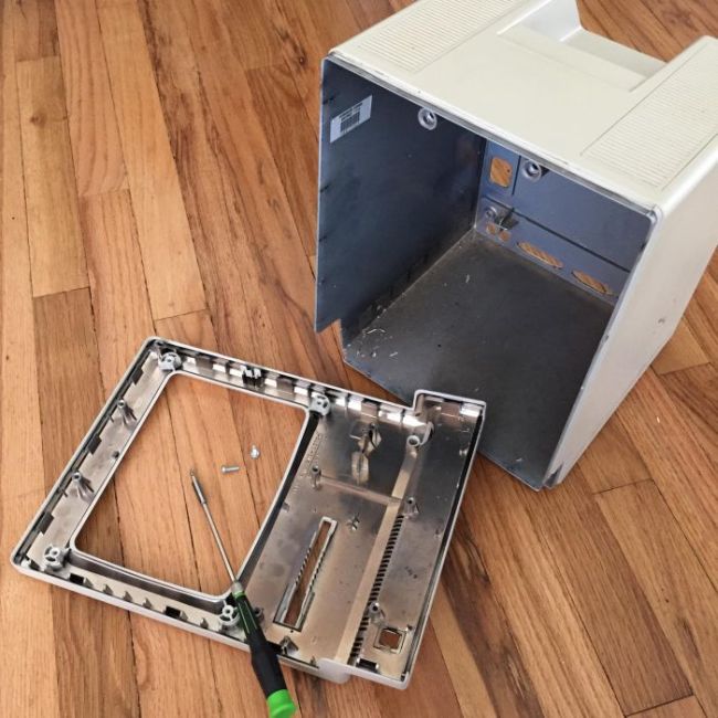      Apple Macintosh (24 )