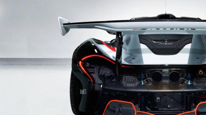 12  McLaren P1 GTR    (9 )