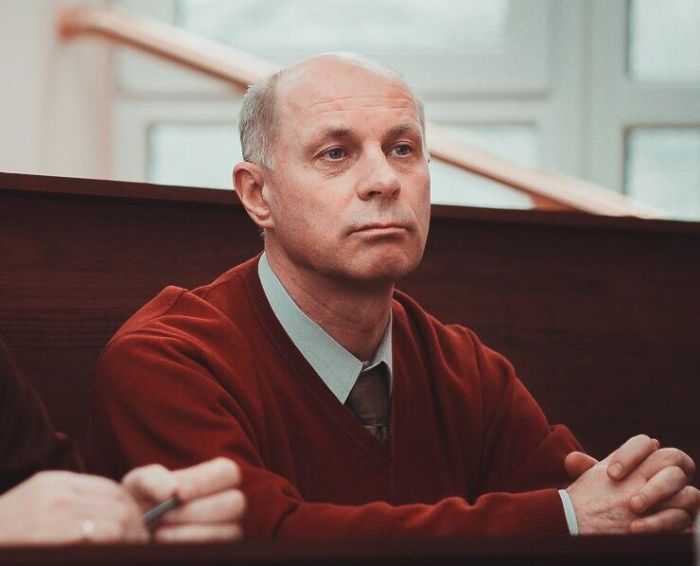 Роман первокурсницы и преподавателя закончился крахом (6 фото) Роман первокурсницы и преподавателя закончился крахом (6 фото)