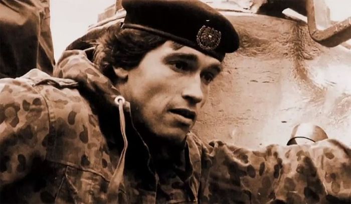 Арнольда Шварценеггер о своей службе в армии (7 фото) Арнольда Шварценеггер о своей службе в армии (7 фото)